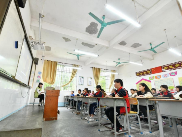 努力打好教育翻身仗人投入不够一直是困扰教育展开的瓶颈 努力打好教育翻身仗人投入不够一直是困扰教育展开的瓶颈