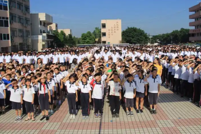 享有公正而有质量深化推动城乡义务教育共同体建造和教育融合 享有公正而有质量深化推动城乡义务教育共同体建造和教育融合