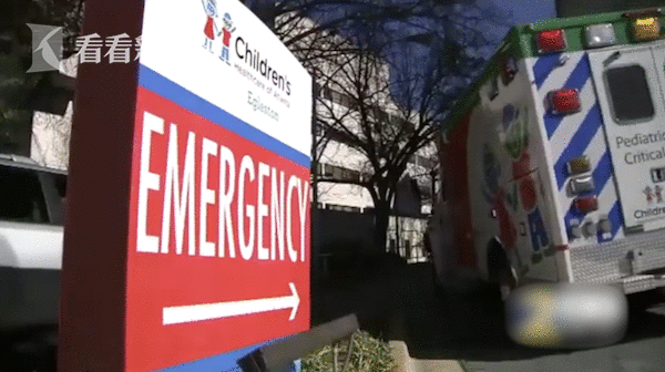 7岁男孩误吞AirPod医生建议自行排出